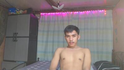ur_shan21 public webcam profile photo 2