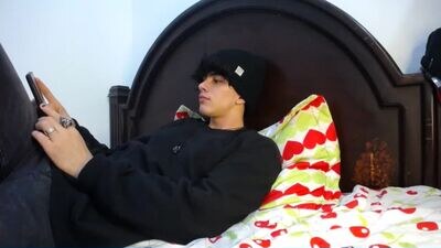 urano_ public webcam profile photo 4