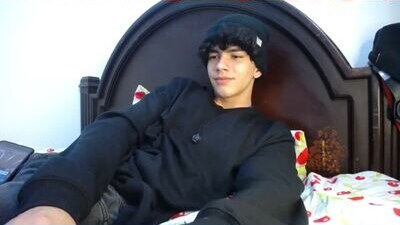 urano_ public webcam profile photo 6