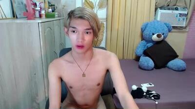 urasian_john20 public webcam profile photo 2