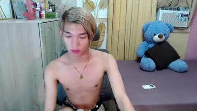 urasian_john20 public webcam profile photo 9