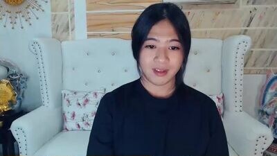 urasiancutiegirl public webcam profile photo 2