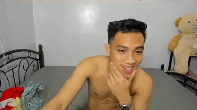 urfucker_vinz public webcam profile photo 9