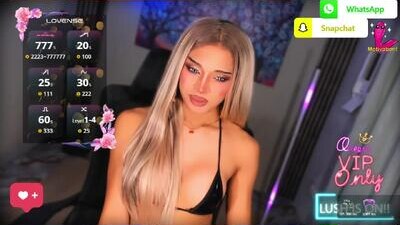 urgoddess_bella public webcam profile photo 7