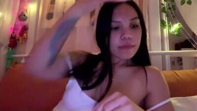 urlittlefilipina public webcam profile photo 2