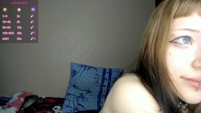 urmelodyy public webcam profile photo 8