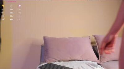 vahl__ public webcam profile photo 5