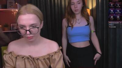 vaiolet_lovely public webcam profile photo 3