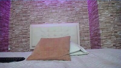 valen_g public webcam profile photo 8