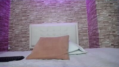 valen_g public webcam profile photo 9