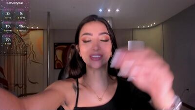 valeriavelvet public webcam profile photo 3