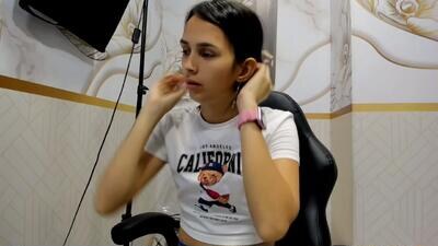 valerie__skinny