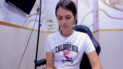 valerie__skinny public webcam profile photo 8