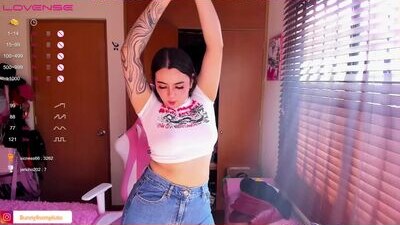 valerievieth_ public webcam profile photo 9