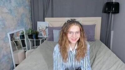 valeriya_land public webcam profile photo 3