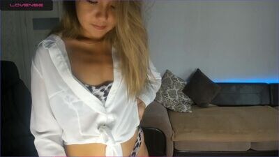 valkiriia public webcam profile photo 3