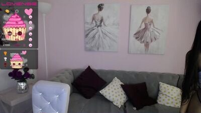 valya_russi public webcam profile photo 5