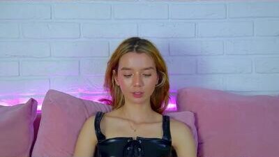 vanessavienne public webcam profile photo 7
