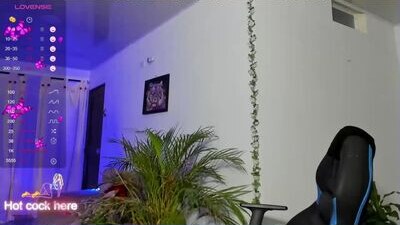 vayolet___ public webcam profile photo 7
