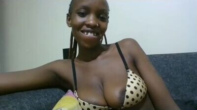 veey_dellah public webcam profile photo 5