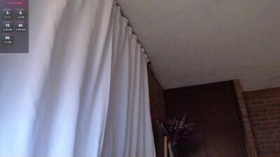venussexylatina public webcam profile photo 4