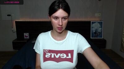 veronica_larson