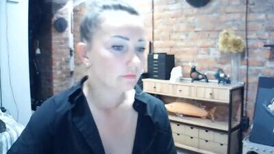vesta_x public webcam profile photo 5