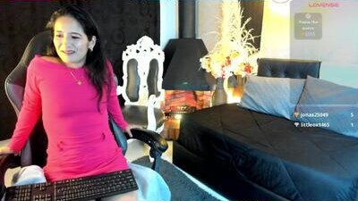 vicky_sst public webcam profile photo 5