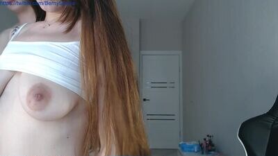 victoriaraevskaya public webcam profile photo 2