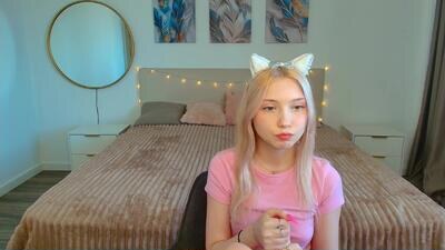 viellee public webcam profile photo 4
