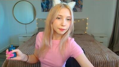 viellee public webcam profile photo 6