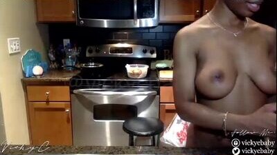 viiickyyy public webcam profile photo 7