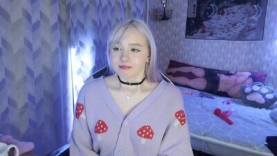 vikapowers public webcam profile photo 2