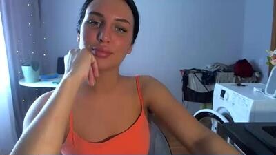 vikipop public webcam profile photo 2
