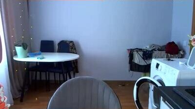 vikipop public webcam profile photo 6
