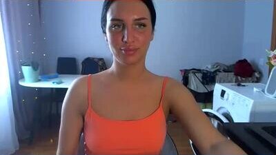 vikipop public webcam profile photo 7