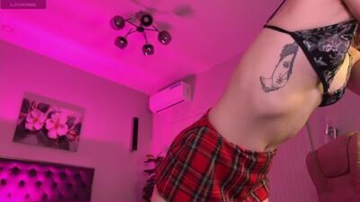 vikky_moon public webcam profile photo 3