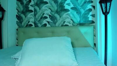 viktoria_davis_ public webcam profile photo 2
