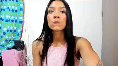 vinaly_y public webcam profile photo 5
