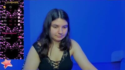 viola__shy public webcam profile photo 8