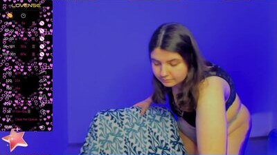 viola__shy public webcam profile photo 9