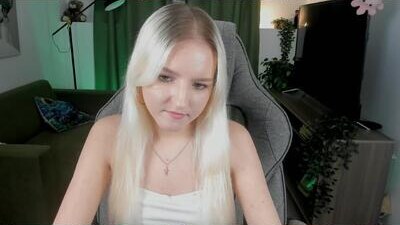 violamore public webcam profile photo 9