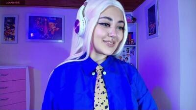 violeet_smile public webcam profile photo 2