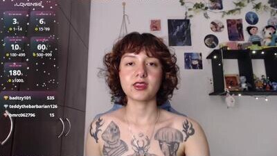 violet_bluee public webcam profile photo 7