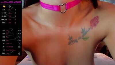 violet_spencer public webcam profile photo 10
