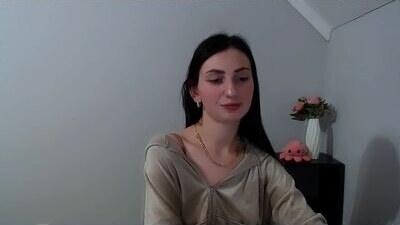 violet_ti public webcam profile photo 7
