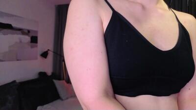 violetaolcus public webcam profile photo 4