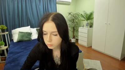 violetharmee public webcam profile photo 3