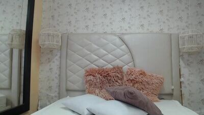 violetta_diamond public webcam profile photo 2