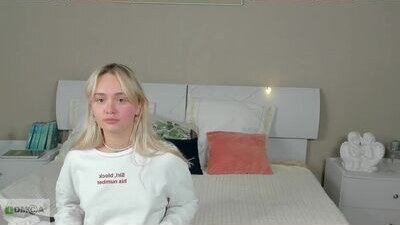 violetta_finch public webcam profile photo 6